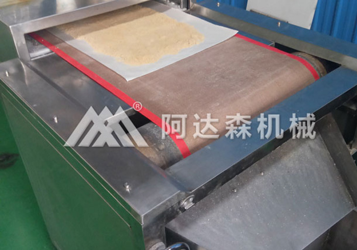 微波干燥機的特點優(yōu)勢：節(jié)能效率高、工藝先進